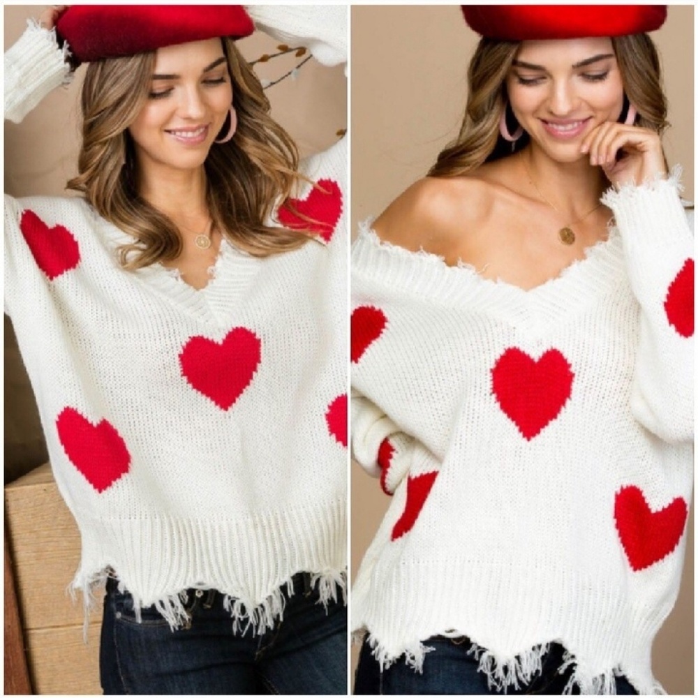 ❤ LAST ONE ❤ SOLD Distressed Heart Sweater Size M - Picture 3 of 8